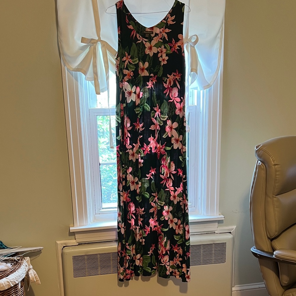 Tommy Bahama Dark Green Maxi Dress with Pink Floral Print